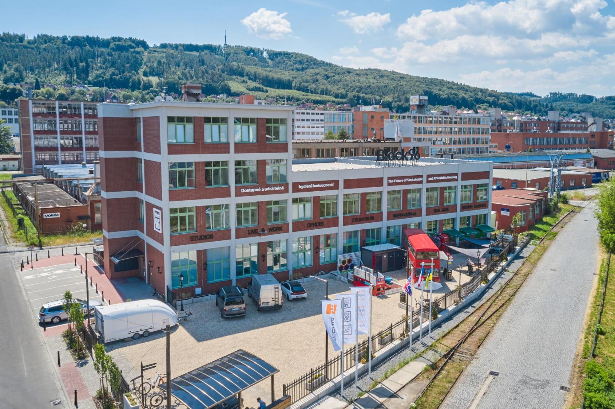 Block 96 Apartments Zlin Exterior photo